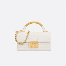 DIOR 디올 여성 미니 앙쥬 백 M4401