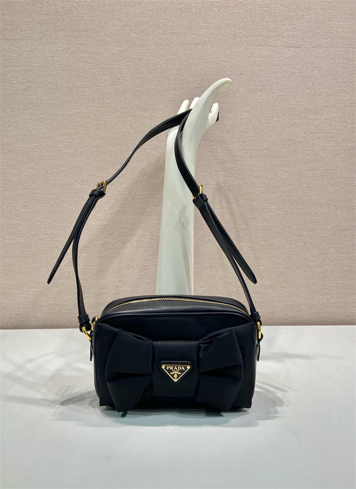 PRADA 프라다 리나일론 숄더백 1BC242 