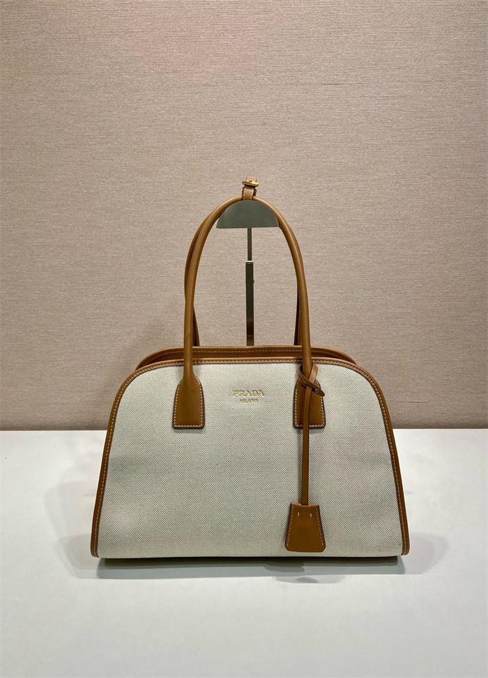 PRADA 프라다 토트백 1BG572