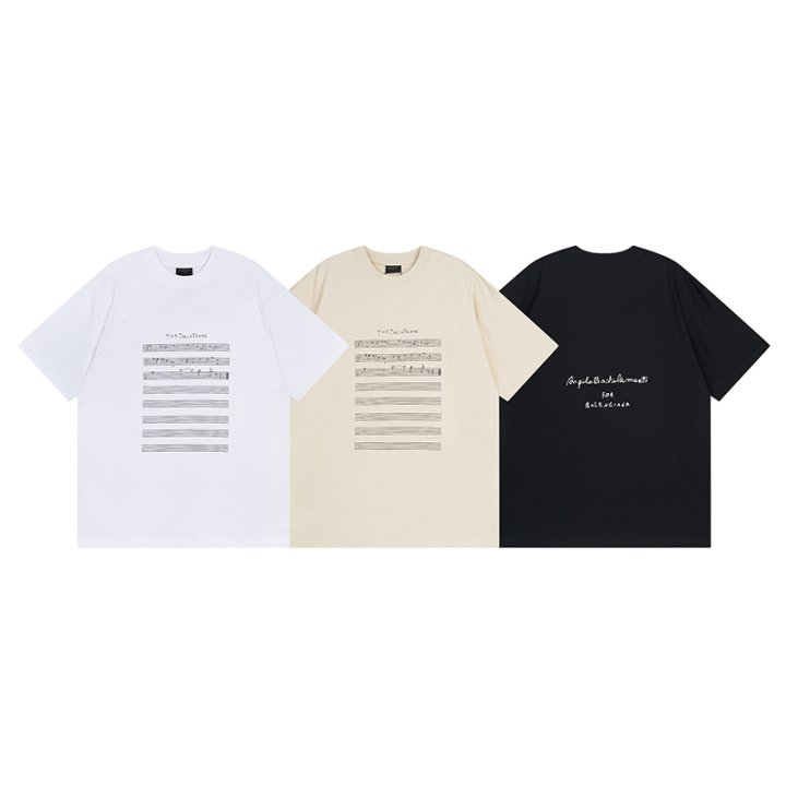 BALENCIAGA 발렌시아가 23114 건반 로고 구제 워싱 반팔